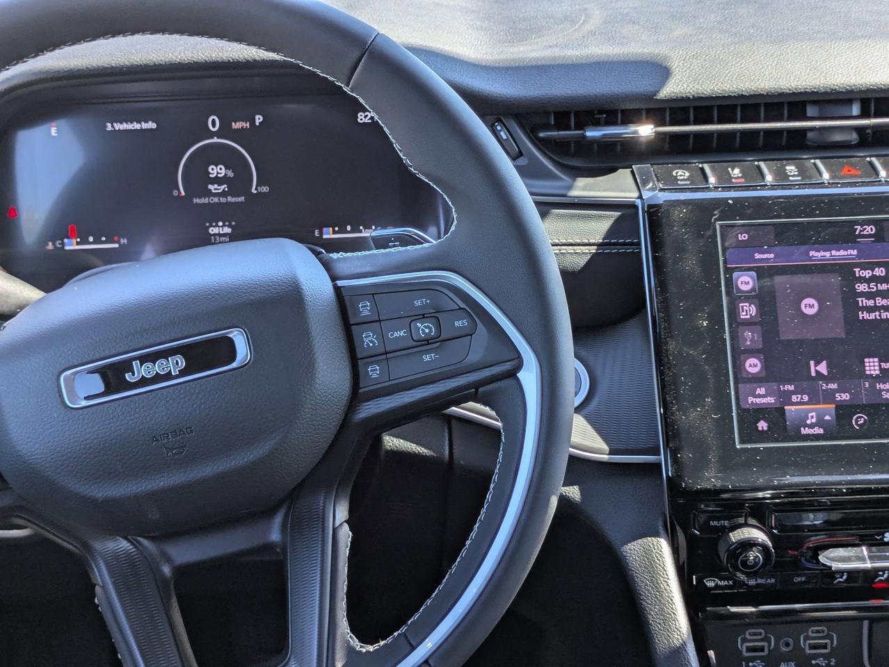 2025 Jeep Grand Cherokee Laredo X Castroville TX