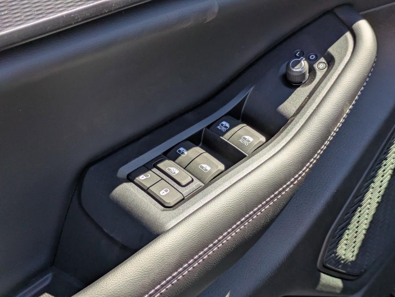 2025 Jeep Grand Cherokee Laredo X Castroville TX