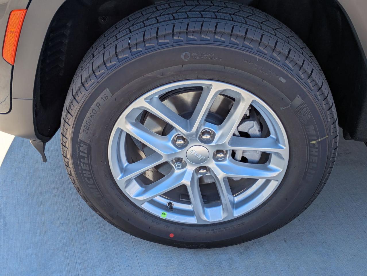 2025 Jeep Grand Cherokee Laredo X Castroville TX