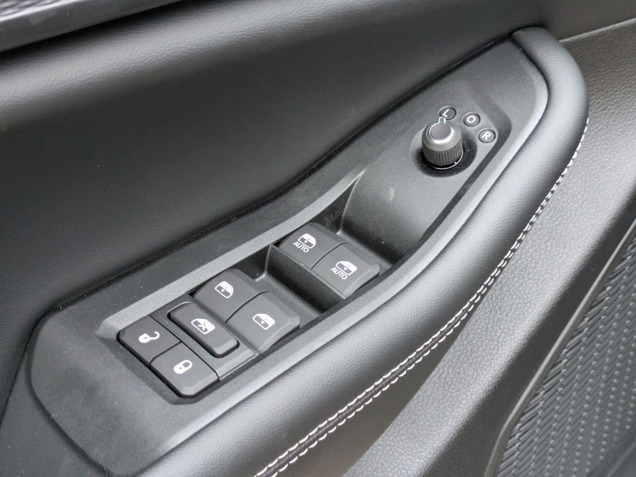 2025 Jeep Grand Cherokee Laredo X Castroville TX