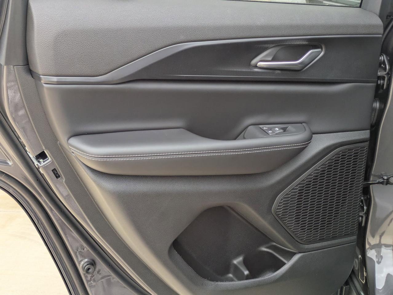 2025 Jeep Grand Cherokee Laredo X Castroville TX