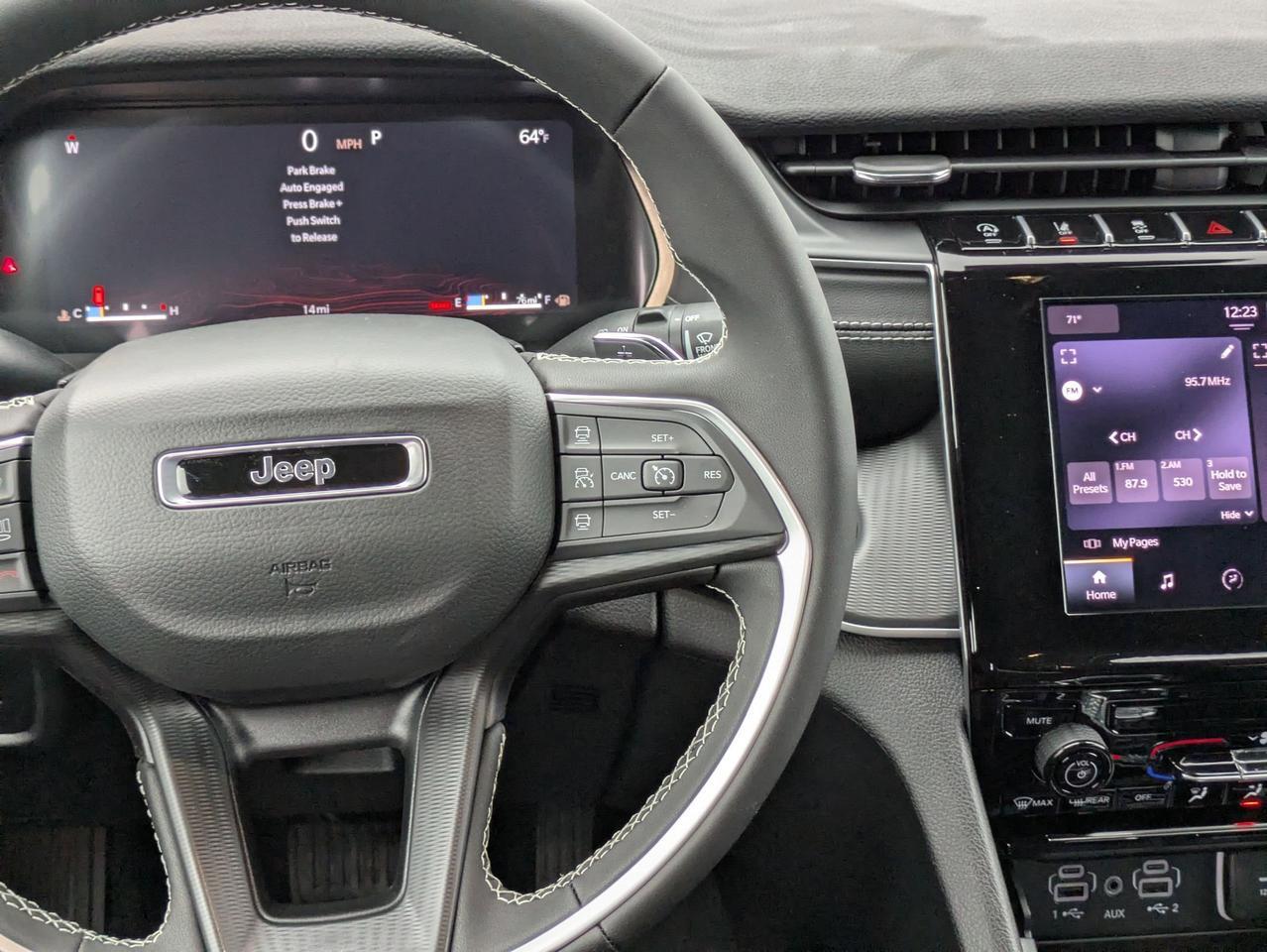 2025 Jeep Grand Cherokee Laredo X Castroville TX