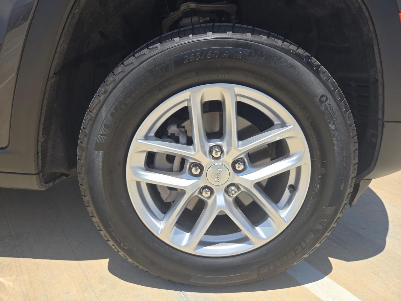 2025 Jeep Grand Cherokee Laredo X Castroville TX