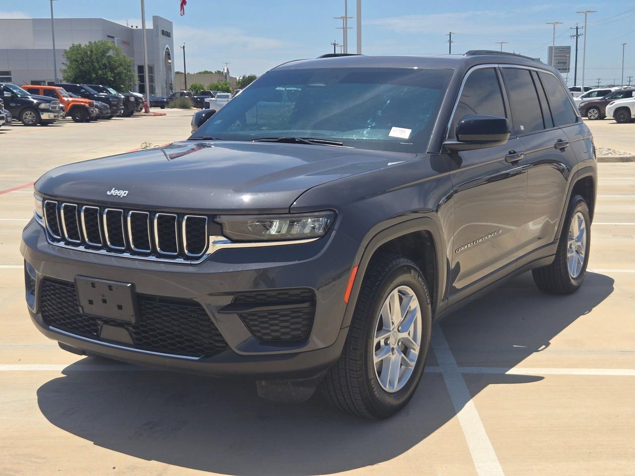 2025 Jeep Grand Cherokee Laredo X Castroville TX