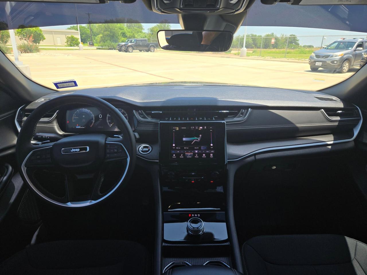 2025 Jeep Grand Cherokee Laredo X Castroville TX