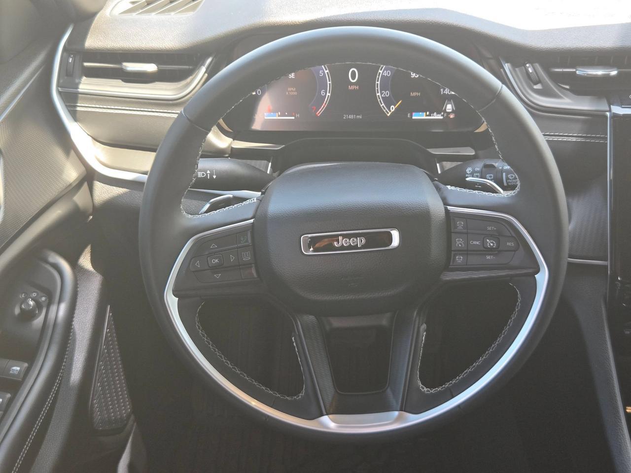 2025 Jeep Grand Cherokee Laredo X Castroville TX