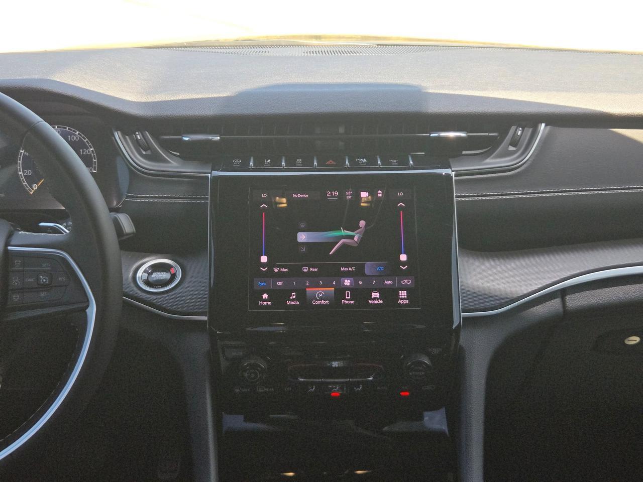 2025 Jeep Grand Cherokee Laredo X Castroville TX