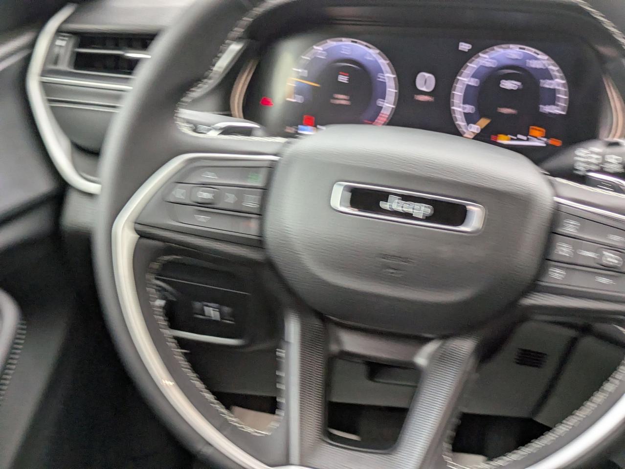 2025 Jeep Grand Cherokee Laredo X Castroville TX