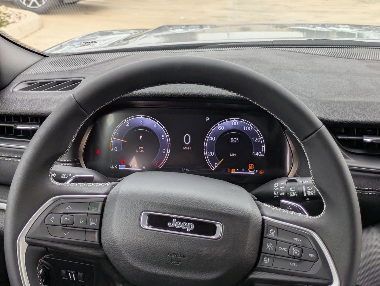 2025 Jeep Grand Cherokee Laredo X Castroville TX