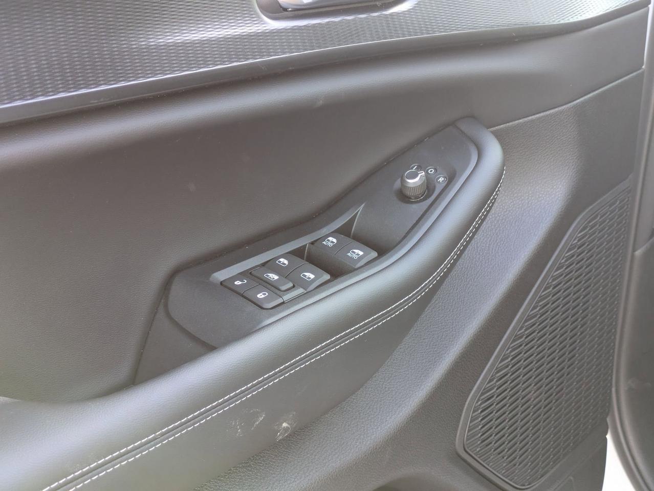 2025 Jeep Grand Cherokee Laredo X Castroville TX