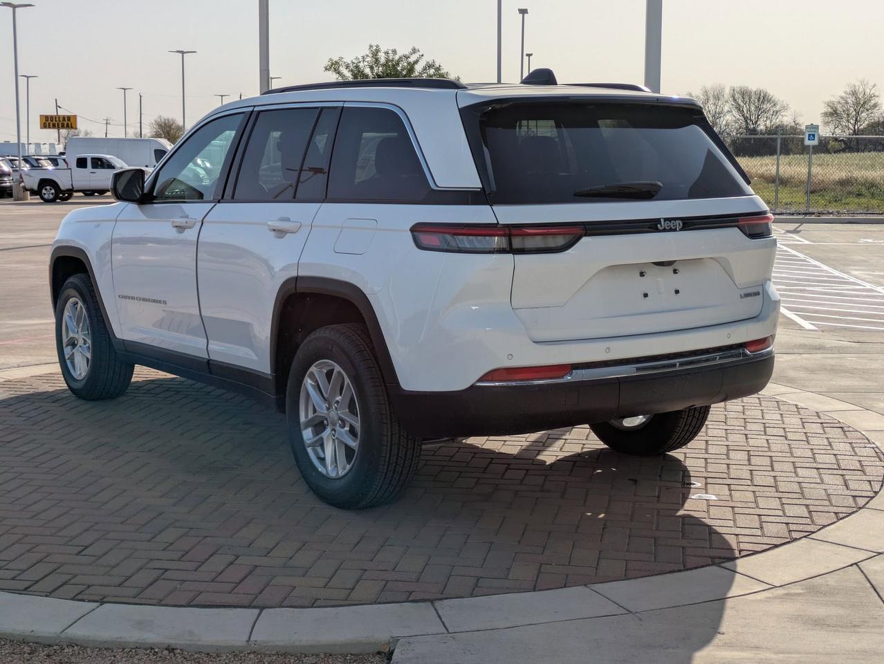 2025 Jeep Grand Cherokee Laredo X Castroville TX