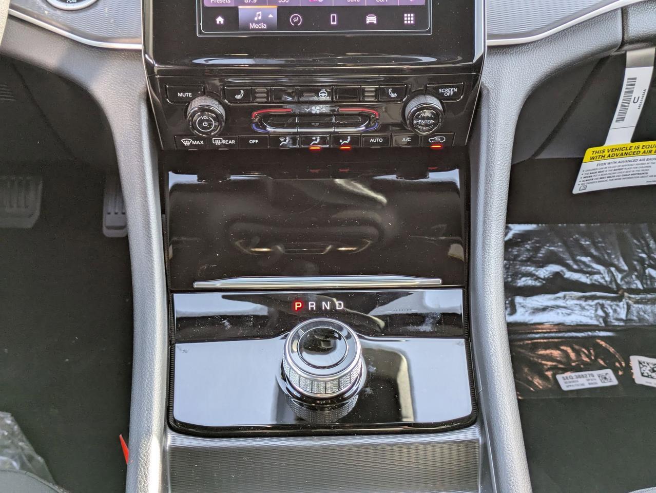 2025 Jeep Grand Cherokee Laredo X Castroville TX