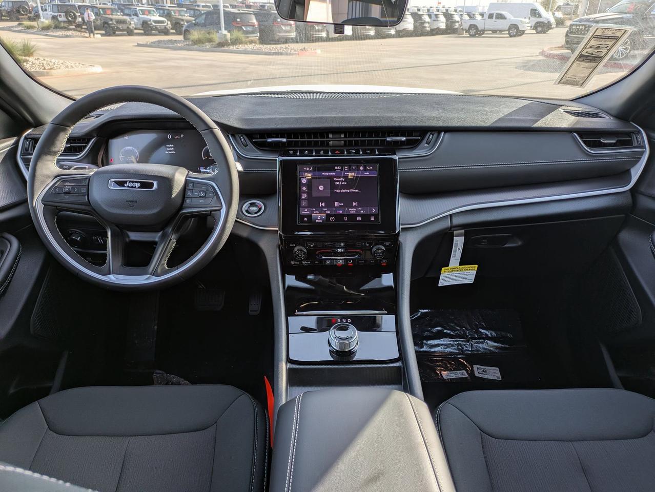 2025 Jeep Grand Cherokee Laredo X Castroville TX