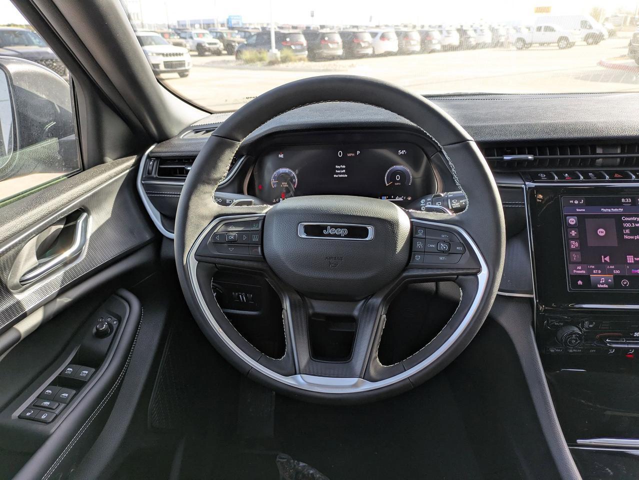 2025 Jeep Grand Cherokee Laredo X Castroville TX