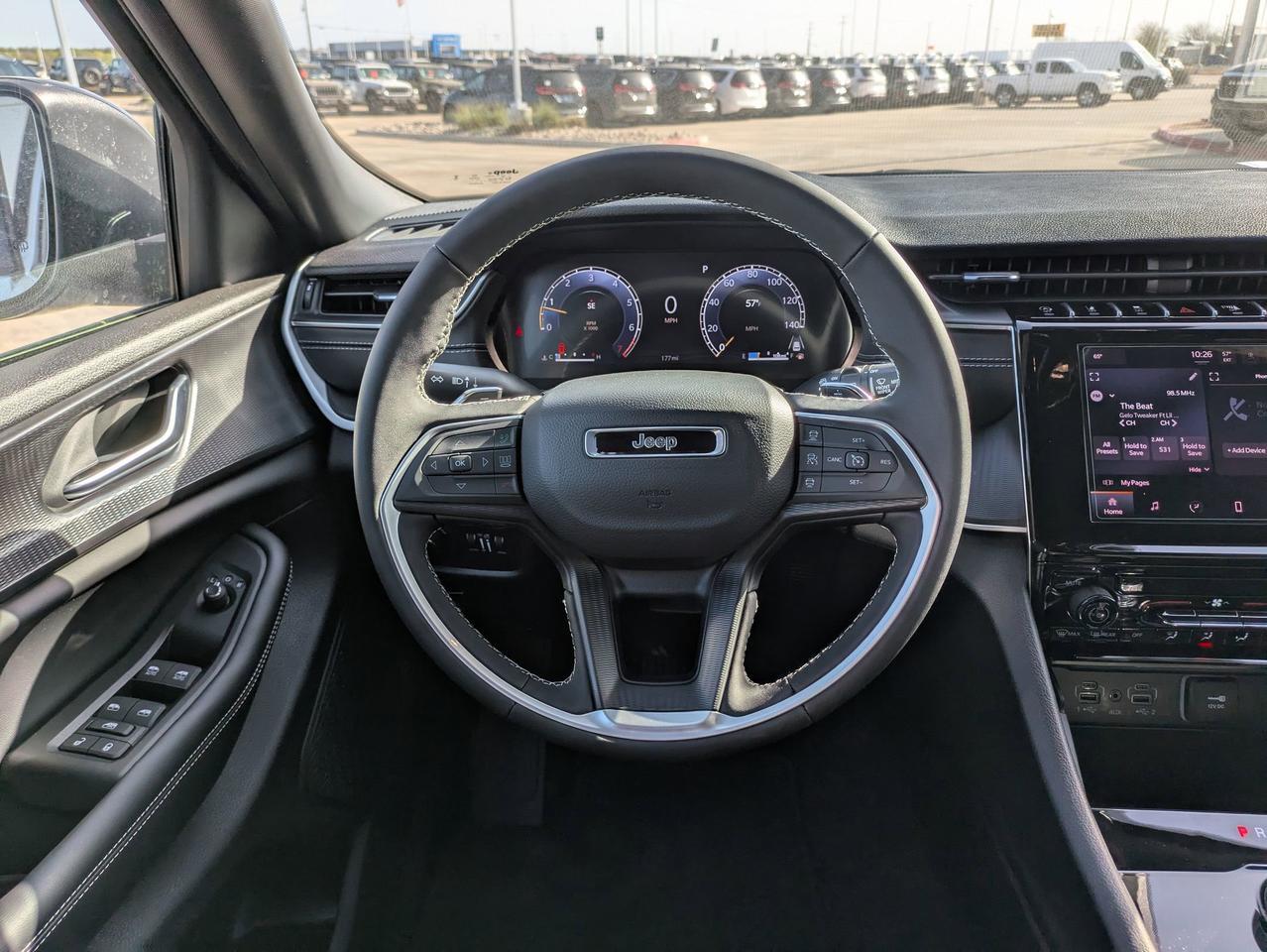 2025 Jeep Grand Cherokee Laredo X Castroville TX