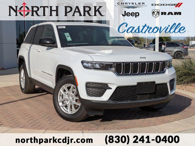 2025 Jeep Grand Cherokee Laredo X Castroville TX