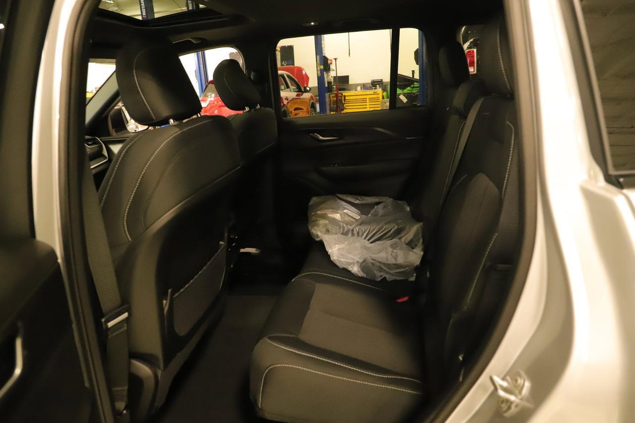 2025 Jeep Grand Cherokee Laredo X New Braunfels TX