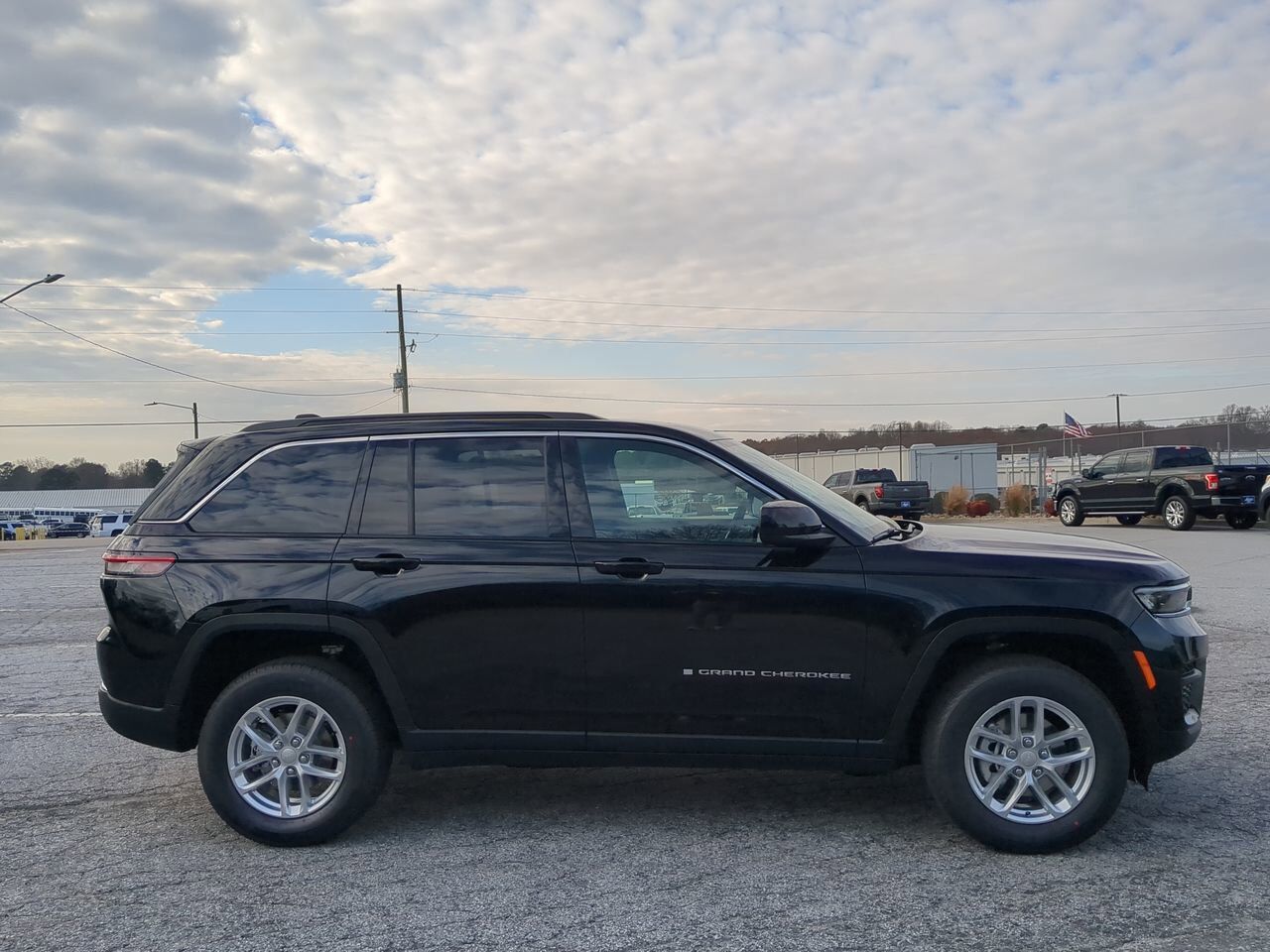 2025 Jeep Grand Cherokee Laredo X