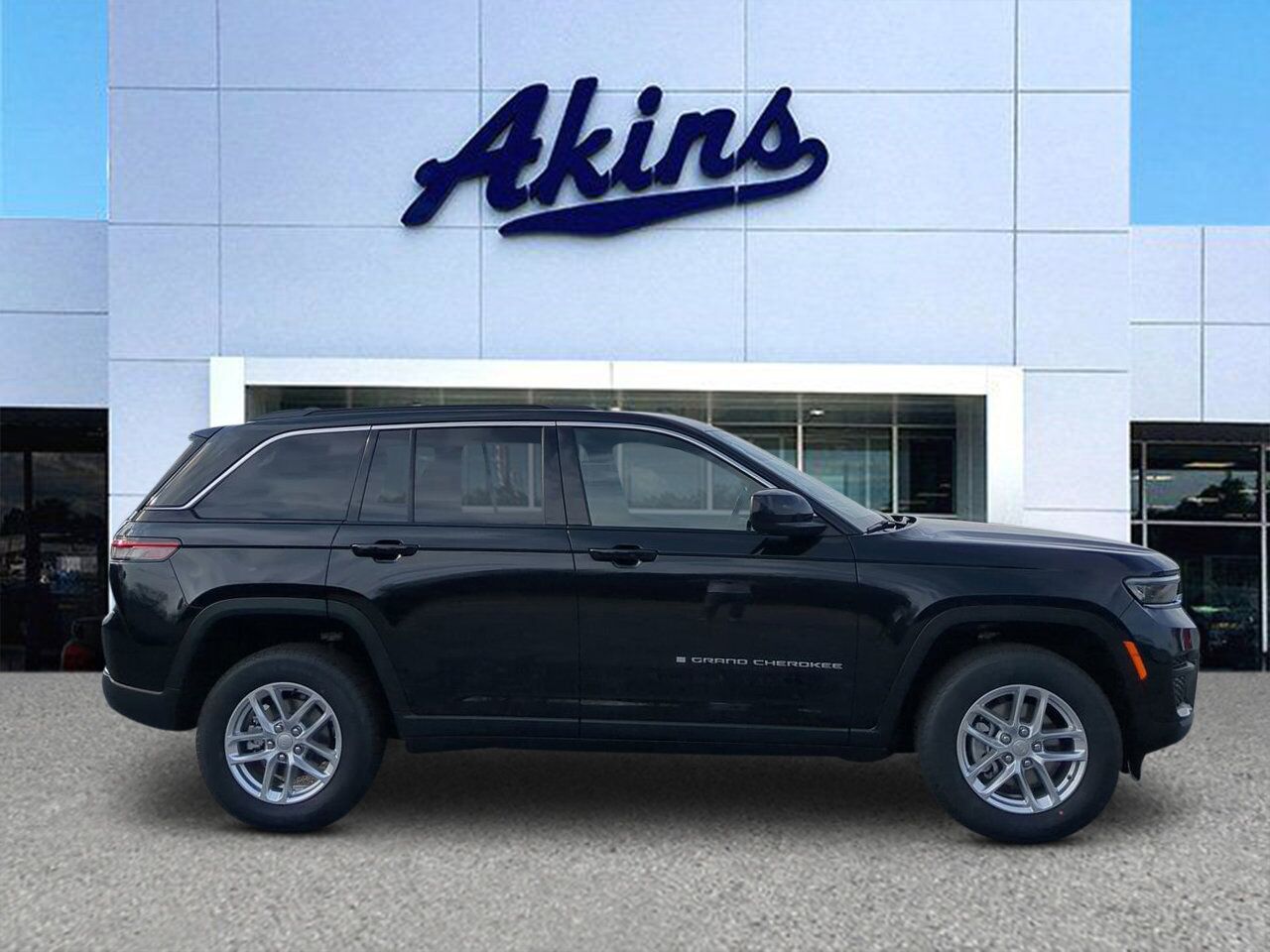 2025 Jeep Grand Cherokee Laredo X