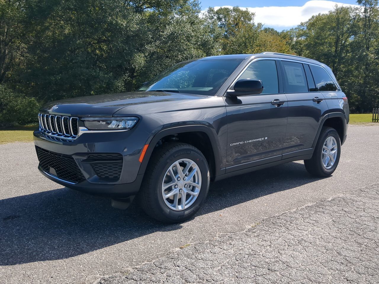 2025 Jeep Grand Cherokee Laredo X Winder GA