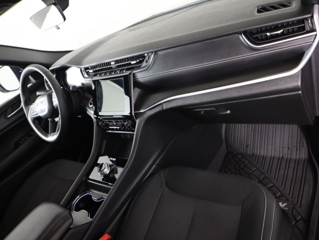 2025 Jeep Grand Cherokee Laredo X w/Sunroof/Luxury Tech Maumee OH