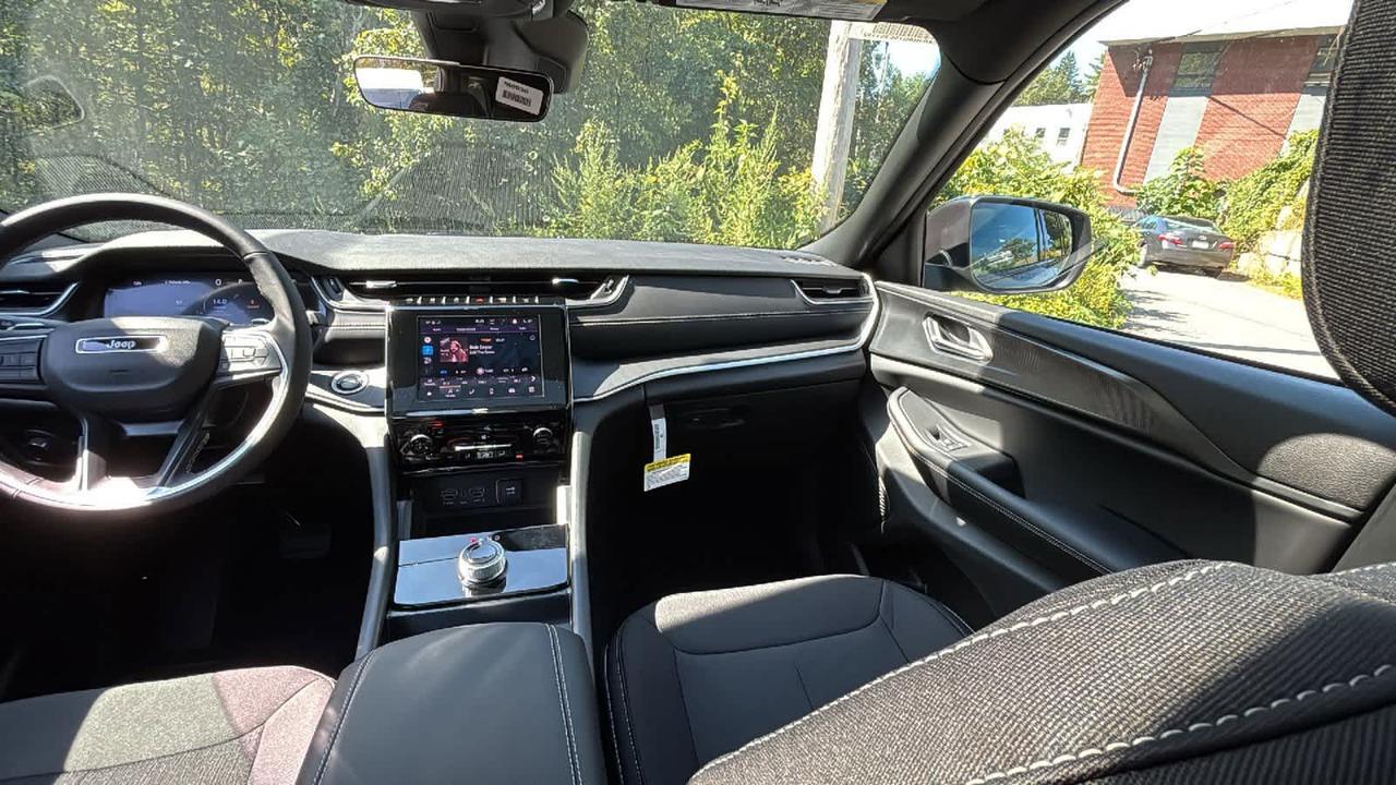 2025 Jeep Grand Cherokee Laredo X Hudson MA