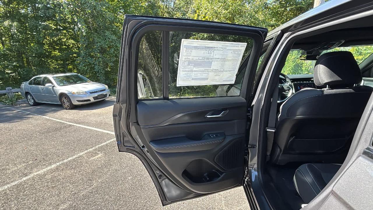 2025 Jeep Grand Cherokee Laredo X Hudson MA