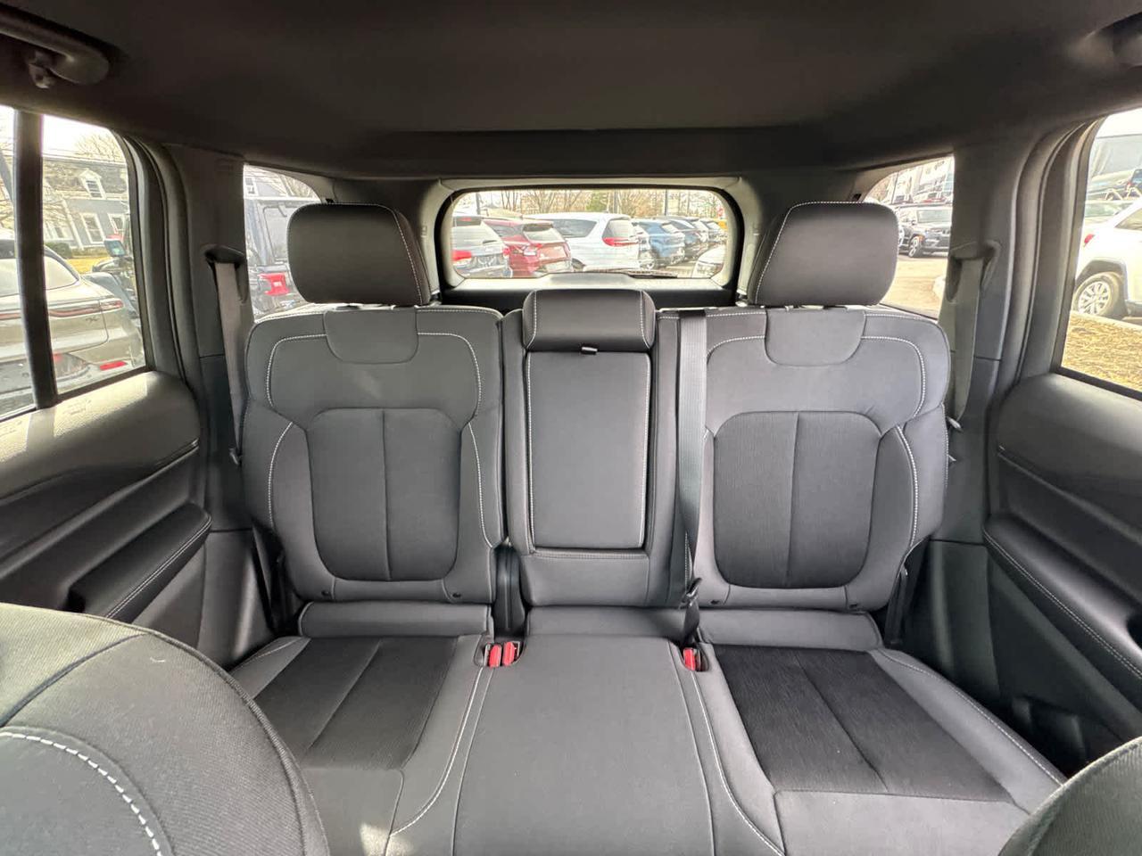 2025 Jeep Grand Cherokee Laredo X Dartmouth MA