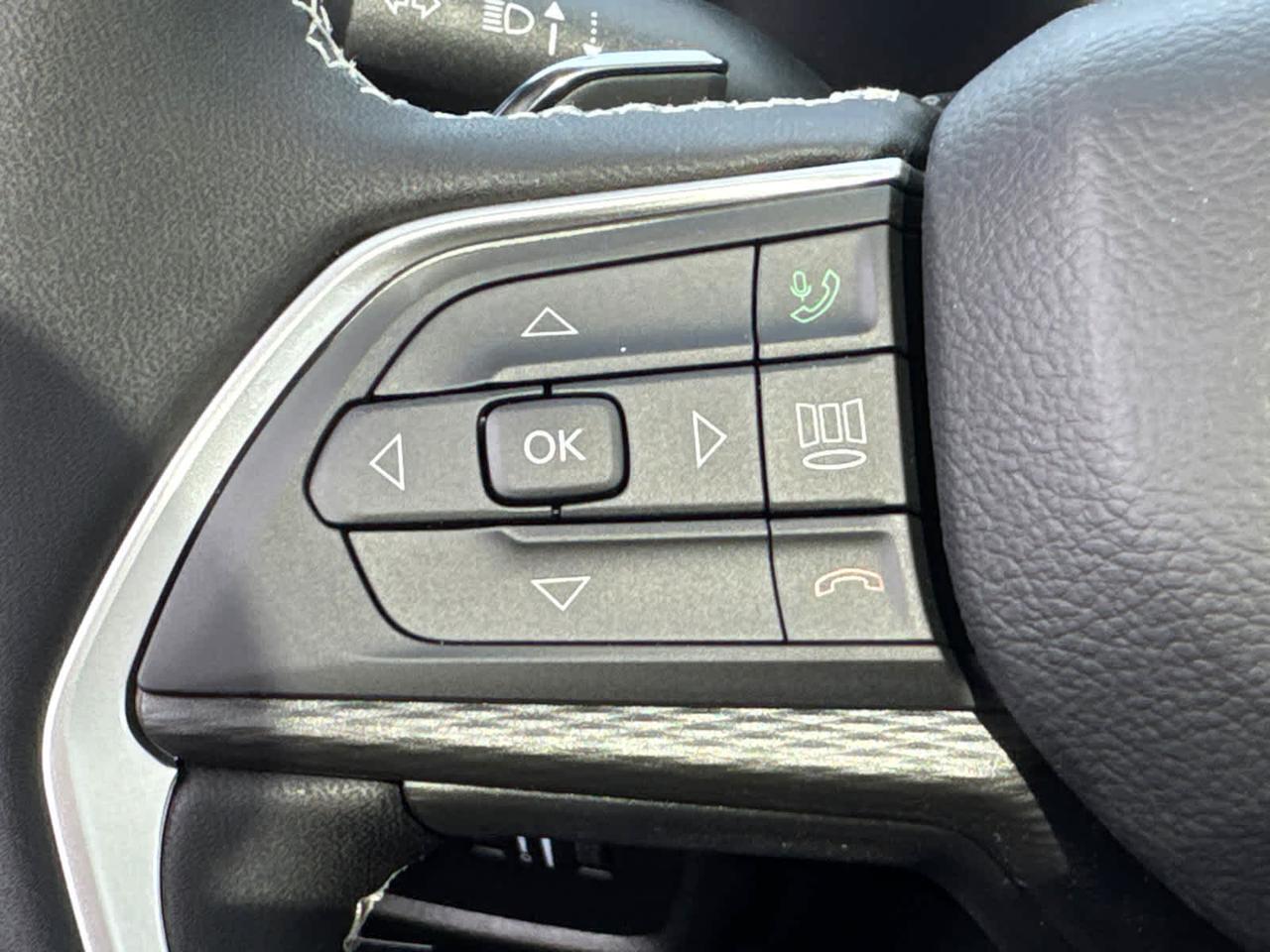 2025 Jeep Grand Cherokee Laredo X Dartmouth MA