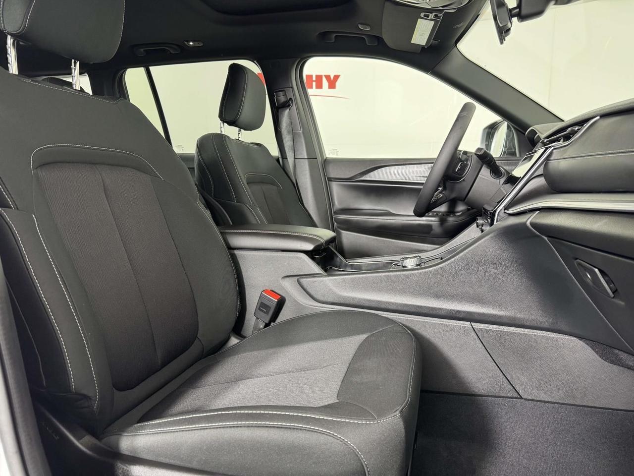 2025 Jeep Grand Cherokee Laredo X Fredericksburg VA