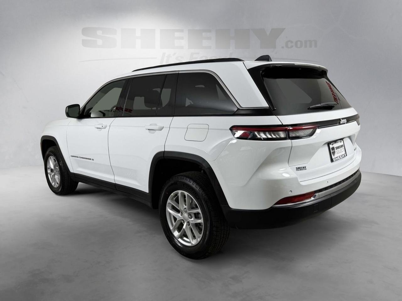2025 Jeep Grand Cherokee Laredo X Fredericksburg VA