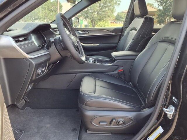 2025 Jeep Grand Cherokee Limited Burnet TX