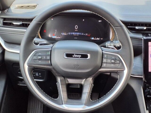 2025 Jeep Grand Cherokee Limited Burnet TX