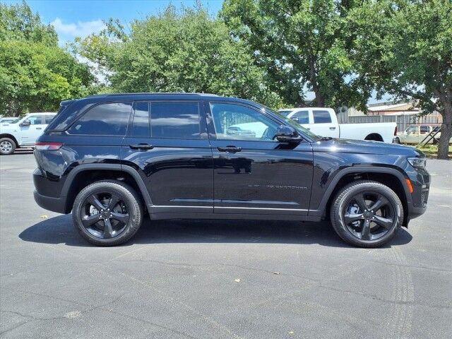 2025 Jeep Grand Cherokee Limited Burnet TX