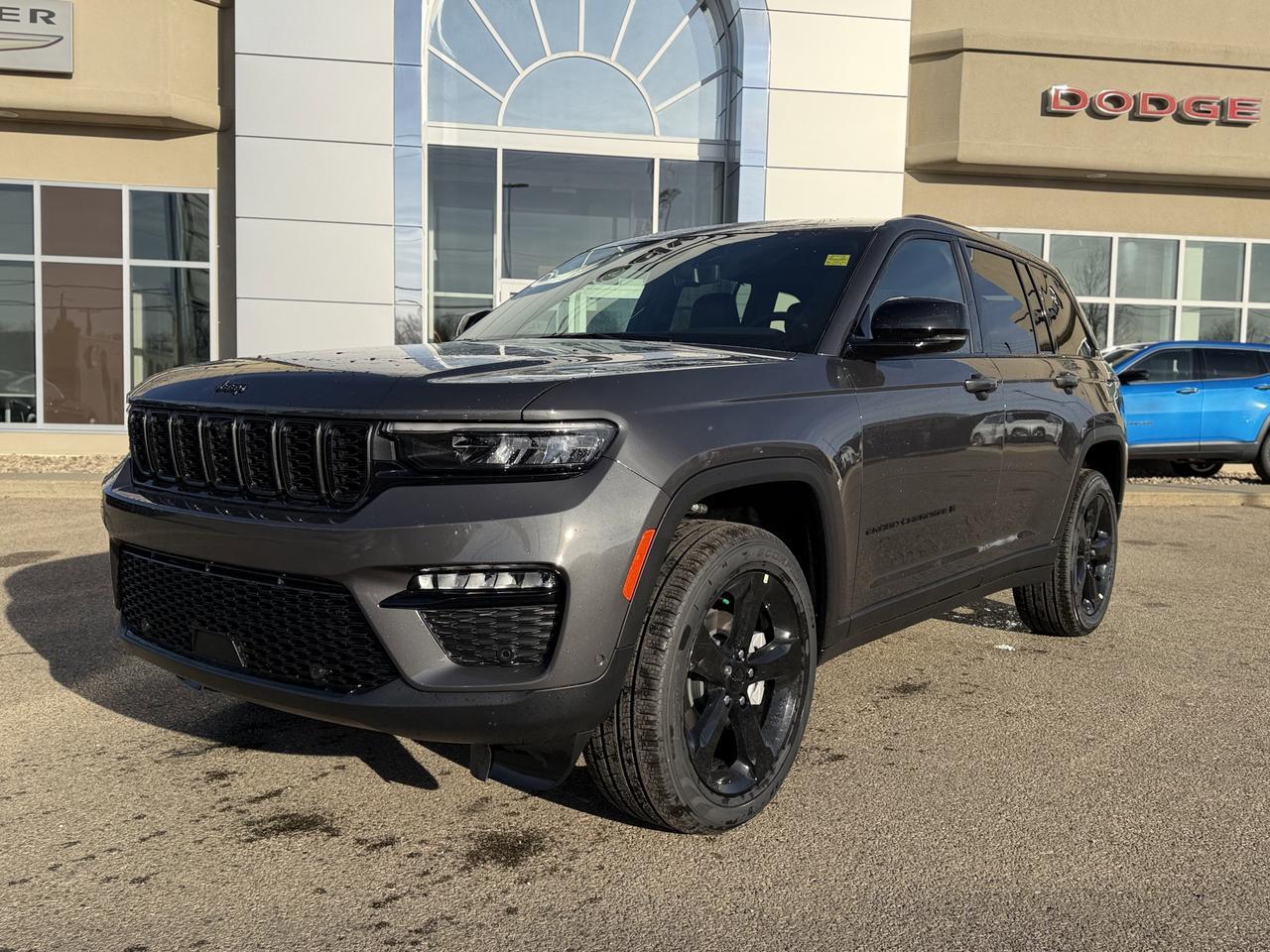 2025 Jeep Grand Cherokee Limited 4x4 | V6 | Capri Leatherette | Pano Sunroof | Towing | Heated Vented Seats Redwater AB