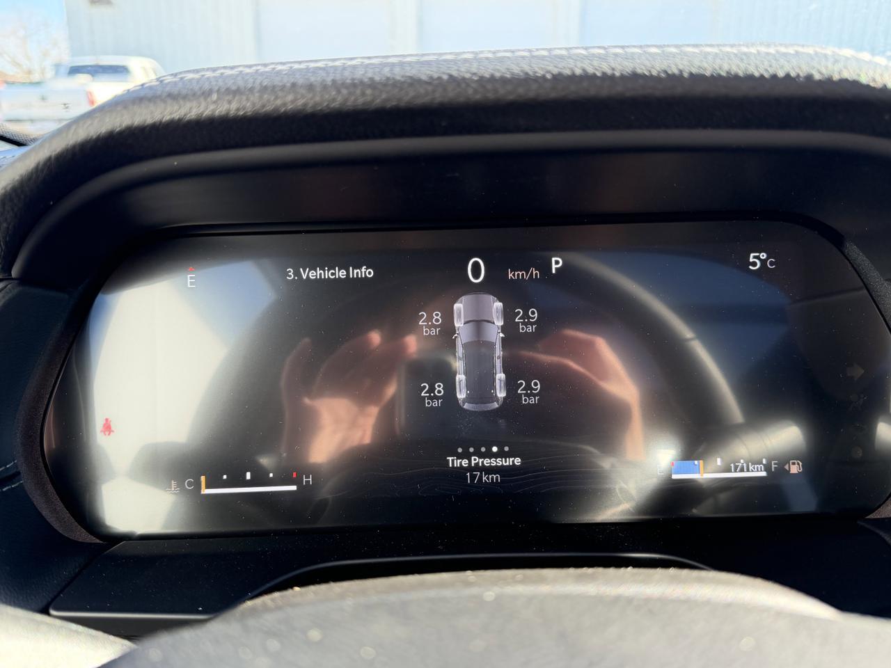 2025 Jeep Grand Cherokee Limited 4x4 | V6 | Capri Leatherette | Pano Sunroof | Towing | Heated Vented Seats Redwater AB