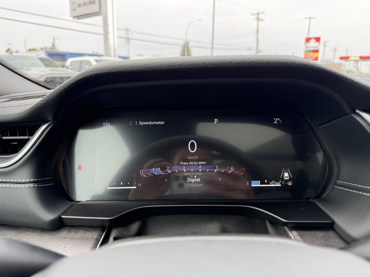 2025 Jeep Grand Cherokee Limited 4x4 | V6 | Luxury Tech | Pano Sunroof | NAV | Backup Camera I Black Package I Heated Seats Redwater AB