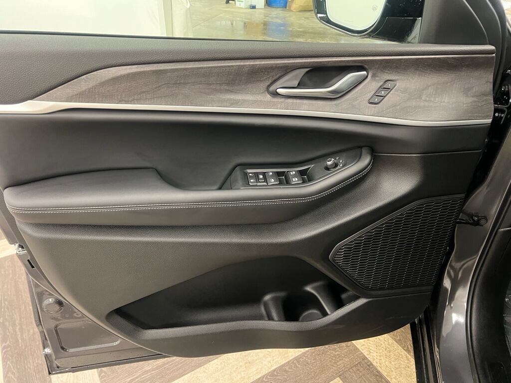 2025 Jeep Grand Cherokee Limited Bozeman MT