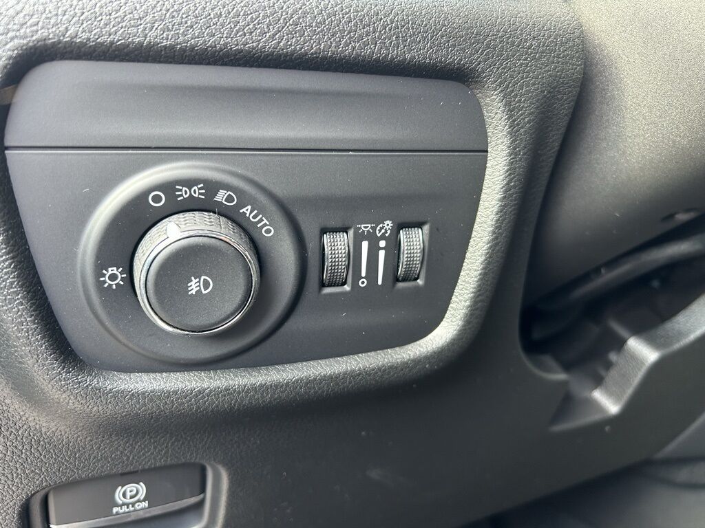 2025 Jeep Grand Cherokee Limited Crestwood KY