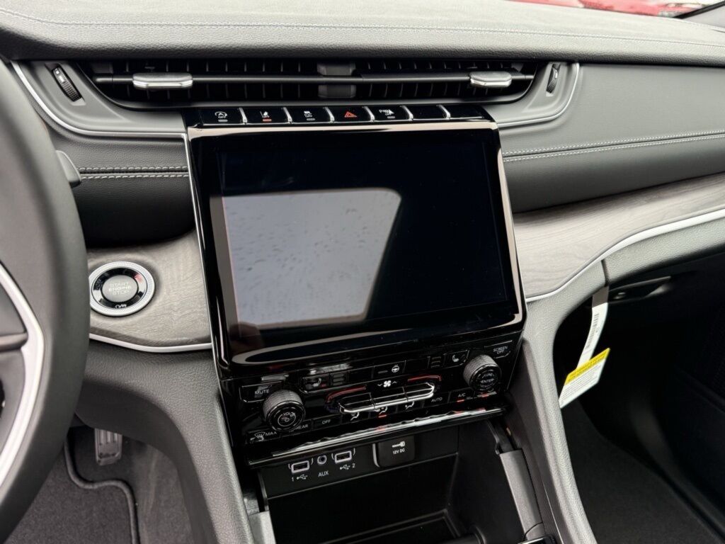 2025 Jeep Grand Cherokee Limited Crestwood KY