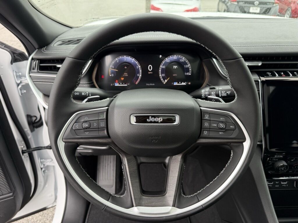 2025 Jeep Grand Cherokee Limited Crestwood KY