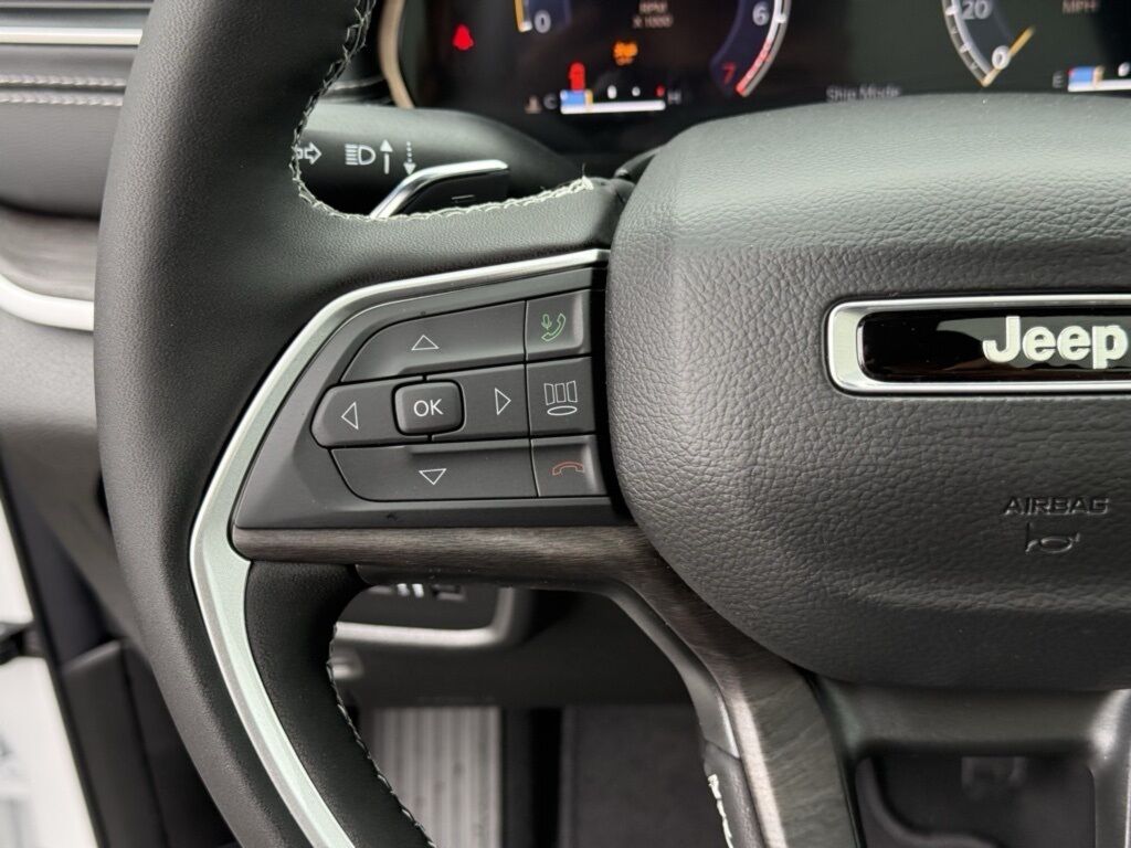 2025 Jeep Grand Cherokee Limited Crestwood KY