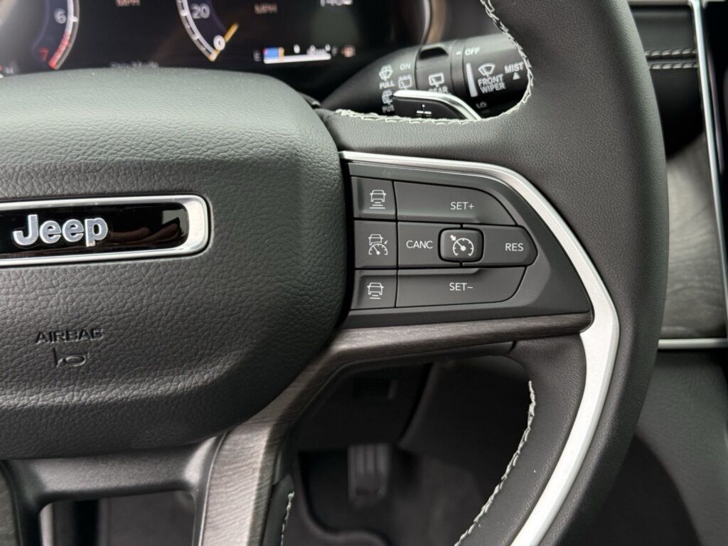 2025 Jeep Grand Cherokee Limited Crestwood KY