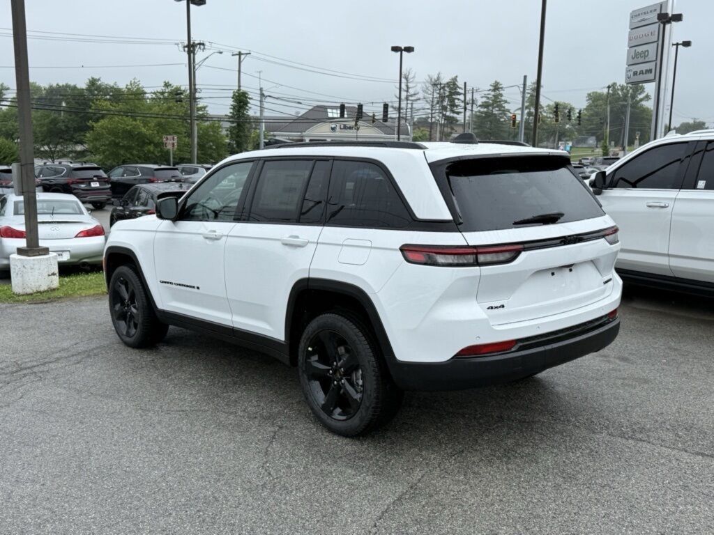 2025 Jeep Grand Cherokee Limited Crestwood KY