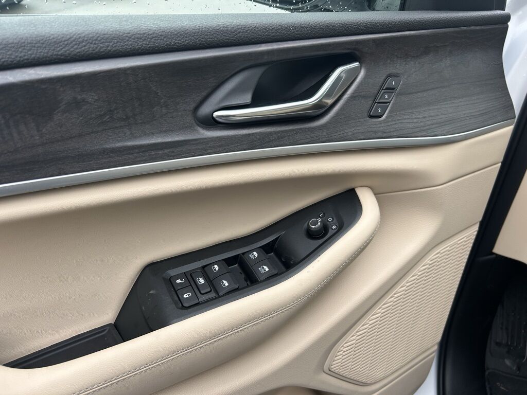 2025 Jeep Grand Cherokee Limited Crestwood KY