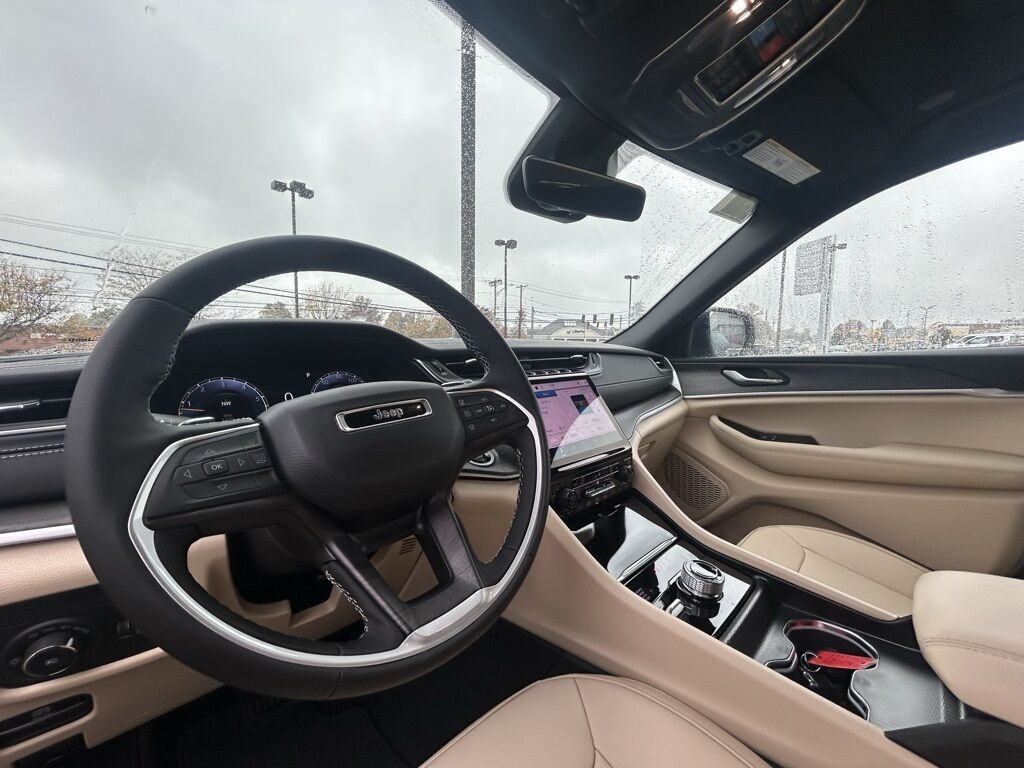 2025 Jeep Grand Cherokee Limited Crestwood KY