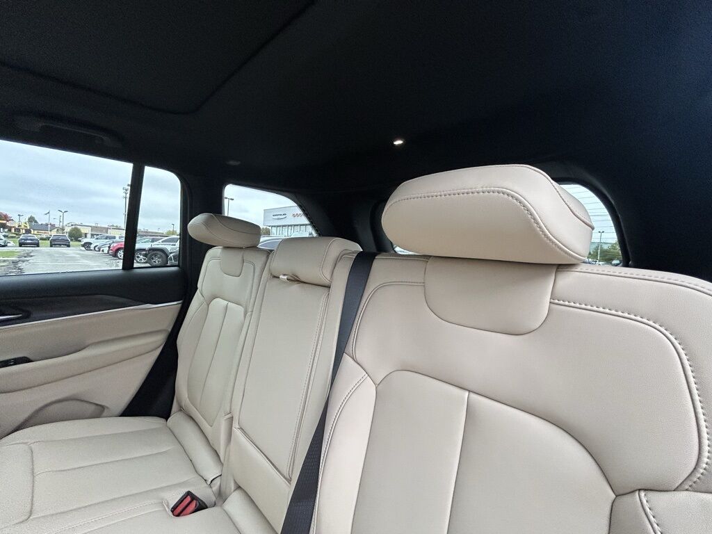 2025 Jeep Grand Cherokee Limited Crestwood KY