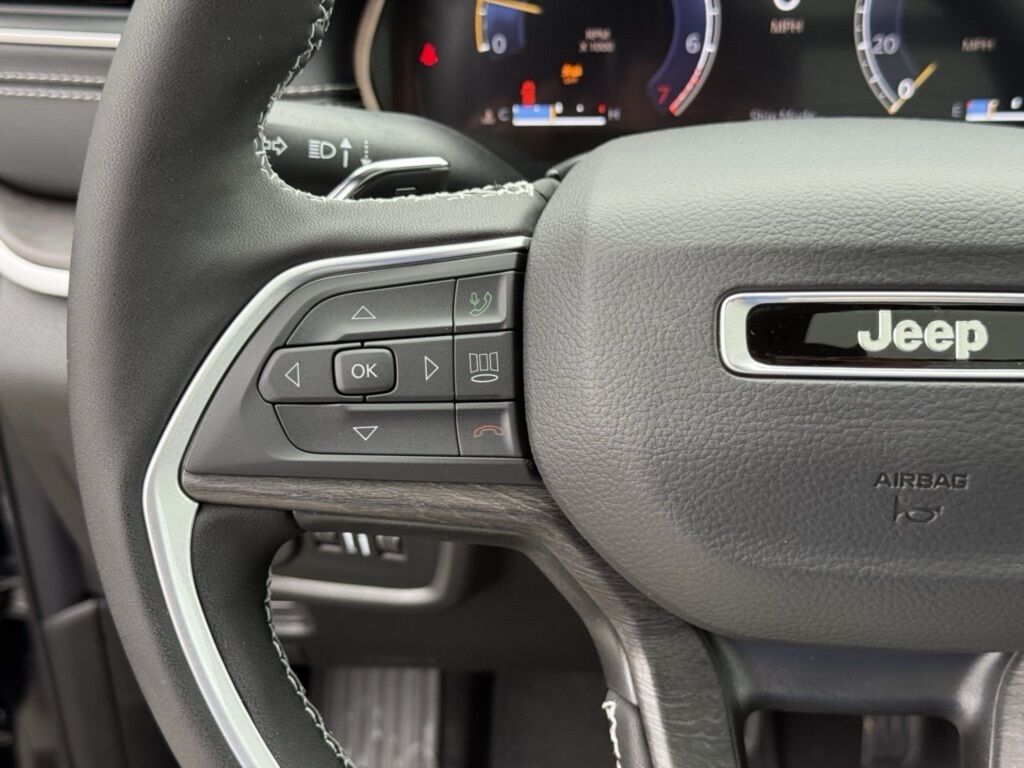 2025 Jeep Grand Cherokee Limited Crestwood KY