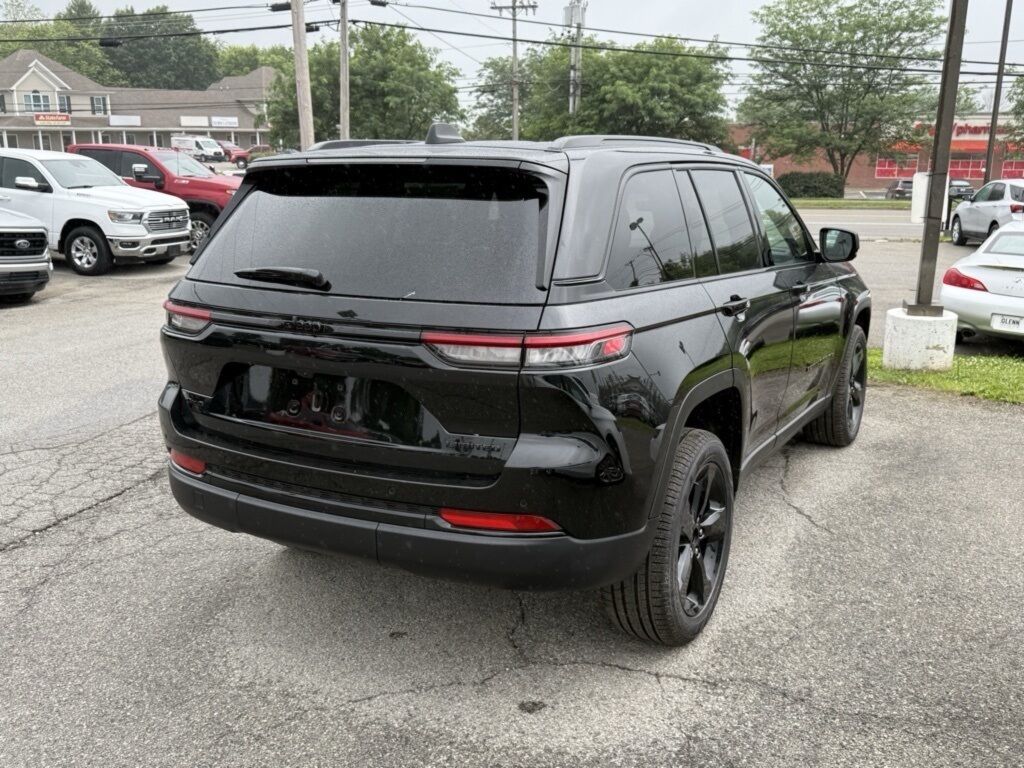 2025 Jeep Grand Cherokee Limited Crestwood KY