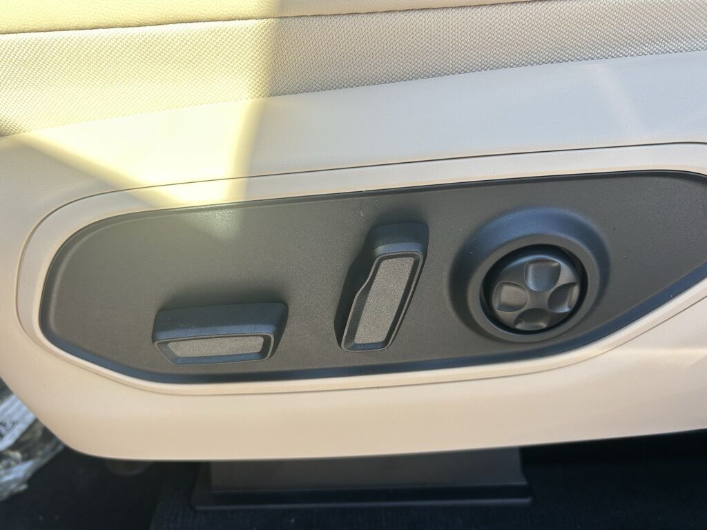 2025 Jeep Grand Cherokee Limited Crestwood KY